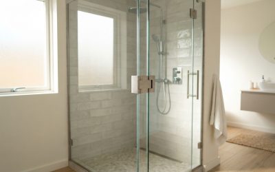 Frameless and Framed Custom Glass Shower Doors Explained
